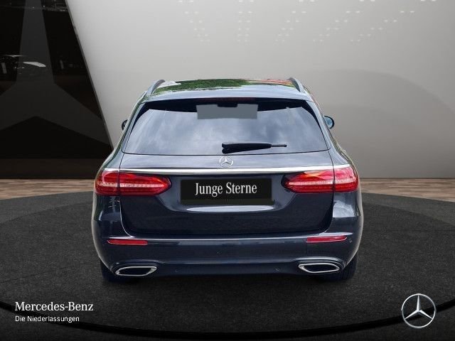 Mercedes Classe E 220 D 4M T 194Ch Avantgarde +SD + AHK + RFK + Garantie