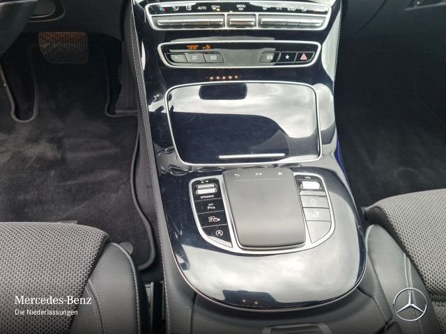 Mercedes Classe E 220 D 4M T 194Ch Avantgarde +SD + AHK + RFK + Garantie