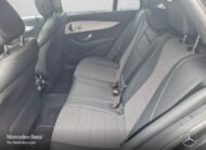 Mercedes Classe E 220 D 4M T 194Ch Avantgarde +SD + AHK + RFK + Garantie