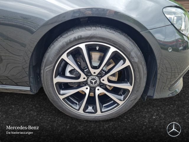 Mercedes Classe E 220 D 4M T 194Ch Avantgarde +SD + AHK + RFK + Garantie