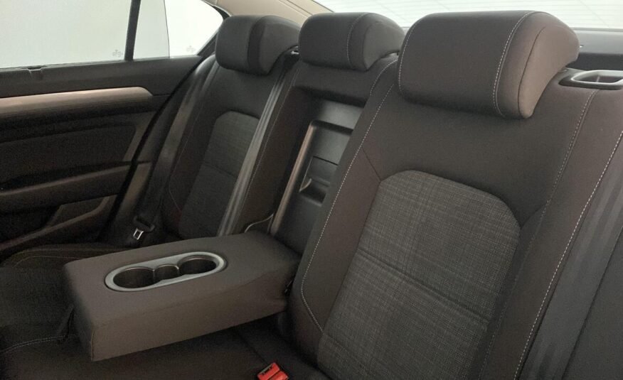 Volkswagen Passat Business 2.0 TDI 120 BVA7