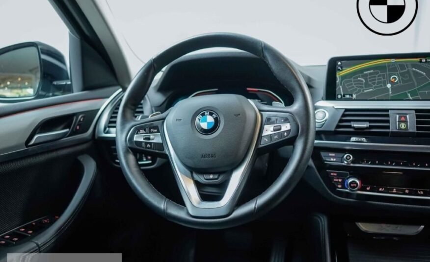 BMW X4 XDrive30d 286Ch X Line Attelage Alarme DAB Navi