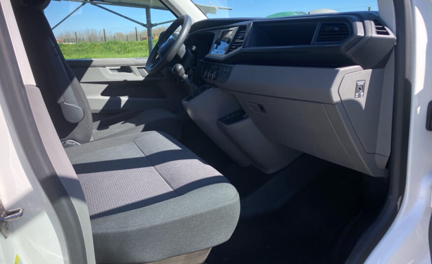Volkswagen Transporter T6 Fourgon tole 2.0 TDi 110 L2H1 Business