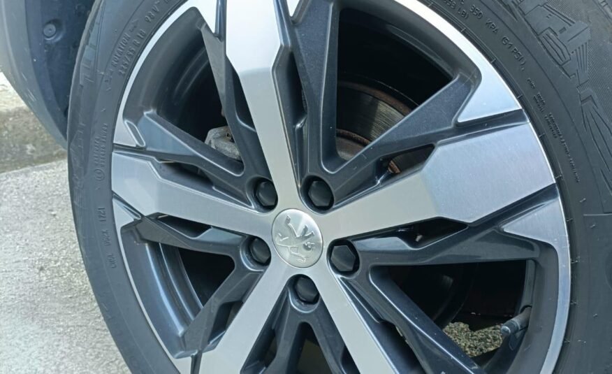Peugeot 5008 GT Full options 7 places