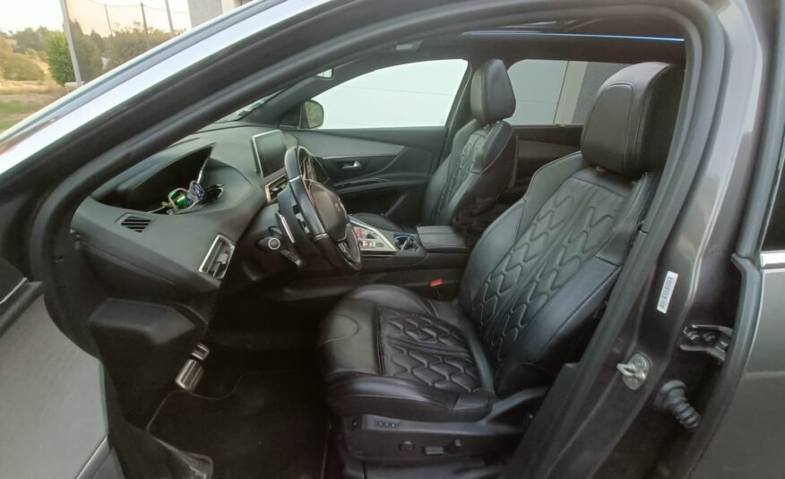 Peugeot 5008 GT Full options 7 places