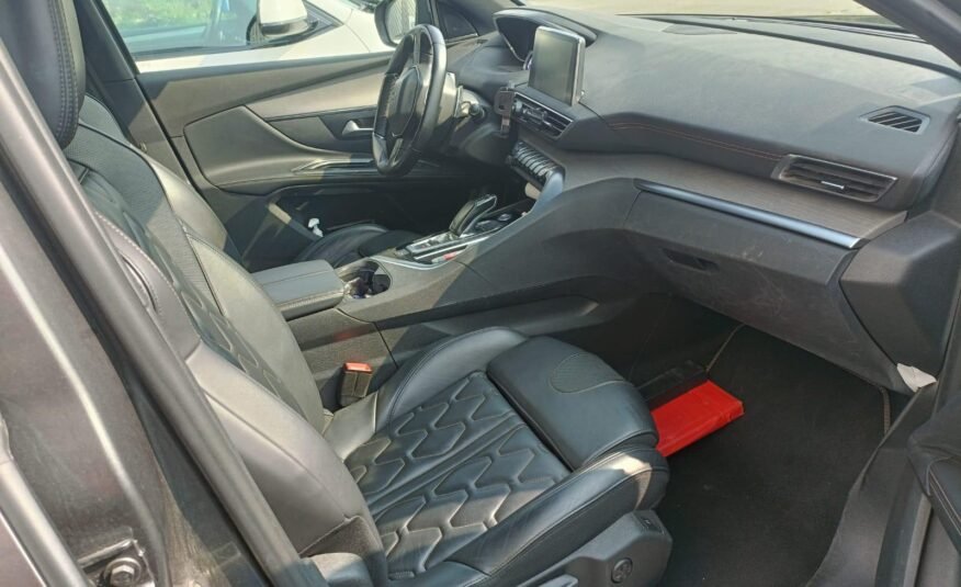 Peugeot 5008 GT Full options 7 places