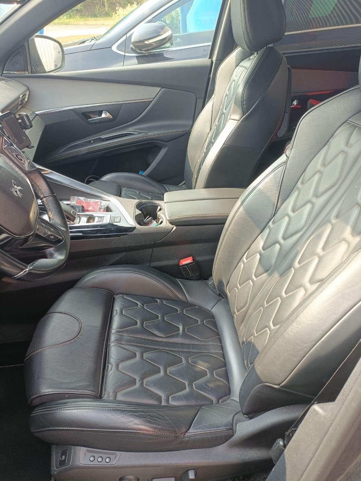 Peugeot 5008 GT Full options 7 places